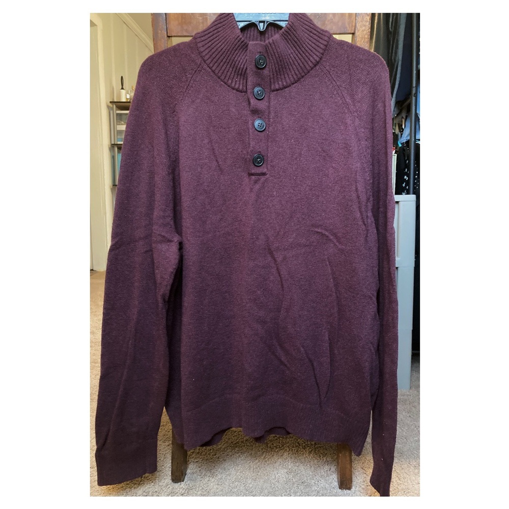 Banana Republic • Button Mockneck Sweater • Men’s XL • Maroon